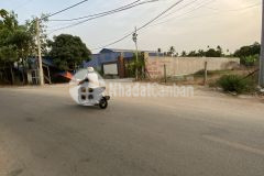 Kẹt tiền tôi cần bán miếng đất 1000m2, 350tr, sổ sẵn, bình dương