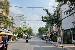 Hàng nóng tân bình cách 1 căn hẻm xe tải ngang 5.5 m 72 m2 chỉ nhỉnh 4 tỷ.,