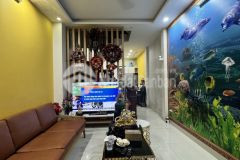 Bán nhà nguyễn văn cừ,long biên 4 tầng,40m2,nhà đẹp nhỉnh 5 tỷ