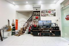 Bán nhà văn cao, ba đình, 50m2, 3t, mt 4.25m. giá 7.8 tỷ. ngõ ô tô.0967560457