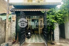 Bán nhà sổ hồng riêng tại thị trấn hóc môn, hóc môn đúc một trệt, một lầu