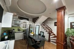 Nhà đẹp ở luôn, các phòng sáng thoáng ngõ lương sử c, đống đa. 0911554873.