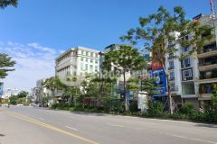 Tòa căn hộ cho thuê, 9 phòng khép kín phố đê la thành, đống đa. 0911554873.