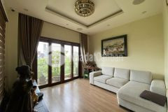 Gấp bán nhà mp yên hoa, giá 24 tỷ, 50m2x5t, lô góc, thang máy, nở hậu