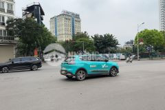 Cần bán mặt phố hồng tiến, vỉa hè rộng, kinh doanh đắc địa 70m mt4m, giá thương lượng.