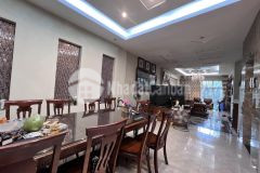 Cần bán ngay biệt thự mặt phố ngọc thụy long biên