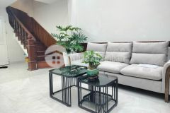 Bán nhà gần ngã 3 giáp bát giải phóng, rất gần mặt phố đường ô tô, nhà 5 tầng đẹp.