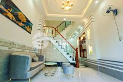 Cho thuê nhà 1 trệt 2 lầu hẻm 11 đa khoa trung ương thông ra hồ búng xáng giá 8 triệu