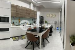 Bán nhà đẹp hồ văn huê p9 phú nhuận dt 4x19m vuông vức 4 tầng giá 17.6 tỷ