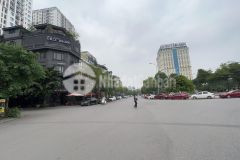 Liền kề phân lô hồng tiến 90m mt5m, đẳng cấp, view công viên, thang máy, dòng tiền cực ổn.