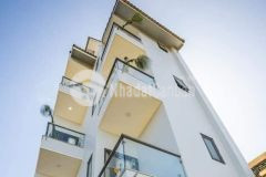 Bán khách sạn 2 mặt tiền tiêu chuẩn 2 sao view đẹp ngay trung tâm