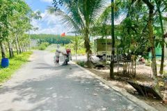 Chính chủ cần ra miếng gần đất minh hưng mặt tiền nhựa giá 195tr hỗ trợ bank