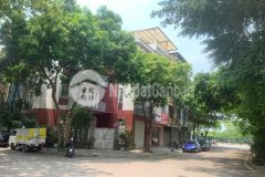 Bán nhà phân lô phố trạm 150m2x5t chào 41 tỷ lô góc 2 măt đường kd