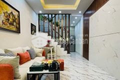 Bán nhà thịnh quang, đống đa. 40m2x4t, ở luôn. hơn 5 tỷ