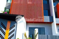 Mặt tiền kinh doanh quận 5 t dt 200m2 thang máy xịn 5 tầng 4pn lề đường 5m gần bv nguyễn trãi