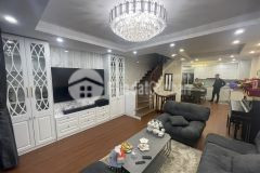 Mặt ngõ hàm rồng 61m 5t 10xtỷ nhà dân xây ôtô vào nhà 3 mặt thoáng ở sướng