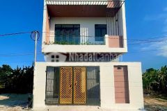 Bán nhà diên an đường xóm cốm cách 2310 chỉ hơn 100m