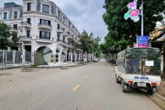 Gấp đất tổ 24 thị trấn đông anh 2 mặt đường dt 75m² mt 4,5m nhỉnh 2 tỷ