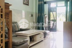 Tôi cần bán nhà một trệt một lầu 840tr, 200m2 sổ sẵn.