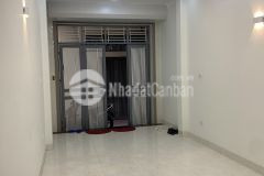 Bán nhà dt 44m2 xây 4 tầng, nhà mới đẹp ở luôn, ngõ 342 khương đình