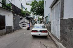 Bán đất 1 47m2 nhỉnh 3xtỷ dân cư xây mới hẻm xe tải sát mặt tiền sổ vuông vức.