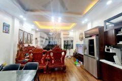 Bán nhà phố yên phụ,dt 66mx6 tầng, ô tô đỗ cổng.thang máy,giá 10 tỷ