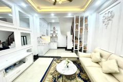 Bán nhà 4 tầng đống đa, ngõ thông, ô tô đỗ cửa, mặt ngõ kinh doanh, nhà đẹp.