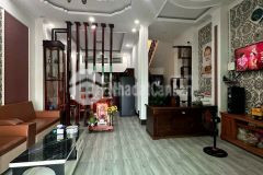 Bán căn nhà tâm huyết 1 trệt 2 lầu, để lại hết toàn bộ nội thất gỗ quý