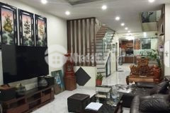 Bán nhà ngõ đường láng dt38m 5 tầng giá5ty950