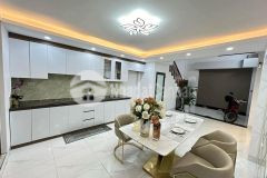 Nhà giá rẻ phố nghi tàm, dt 38mx5 tầng, ô tô đỗ cách 20m,giá 3.4 tỷ.