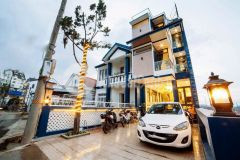 Bán gấp khách sạn 2 mặt tiền ngay trung tâm view thành phố