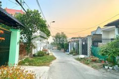 Chủ ngộp nay xã lỗ bán gấp miếng đất 109m2, shr, giá chỉ 750 triệu.