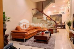 Nhà giá rẻ phố âu cơ, dt 38mx5 tầng, ô tô đỗ cách 25m,giá 3.4 tỷ.