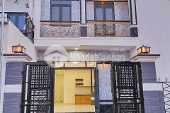 Bán nhà diên sơn mới xây gần đồng khởi đường thông có sân rộng rãi để oto