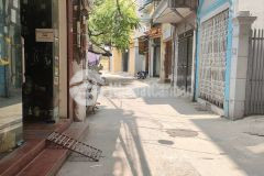 Bán nhà hồ ba mẫu 70m2, mặt tiền 4.5m ngõ thông, oto vào nhà 10.5 tỷ