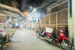 Bán bán bán gấp nhà cầu giấy lạc long quân 55m 5tầng ô tô kinh doanh dòng tiền.