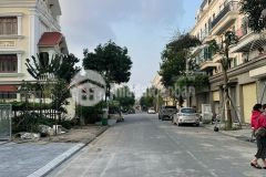 100m2 đất 31ha kinh doanh sầm uất giá chỉ 115trm2