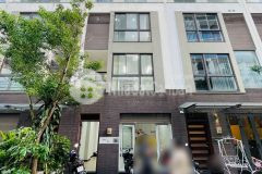 Cho thuê nhà mặt tiền đường số 8, phường 12, quận 10. dtsd 240m2
