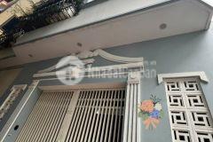 Lô góc, 5 tầng, khu vực dân trí cao phố nguyễn chí thanh, đống đa. 0911554873.