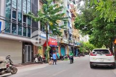 Bán gấp nhà phố khuất duy tiến, phân lô, ô tô tránhdt 60m2, 5 tầng, mt 5m, 13.5 tỷ