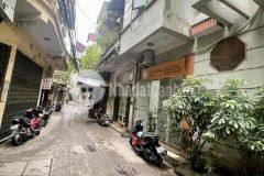 Kinh doanh ô tô tránh vị trí thoáng