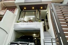 Nhà đẹp đường ô tô view thoáng ngõ phố bồ đề dt 92m2. giá 15.2 tỷ