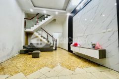 Nhà đẹp ngõ 296 minh khai cần bán gấp mt 3.3m2 dt rộng quá đẹp với giá tiền