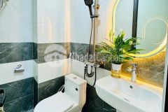 Nhà mới tinh chuyển nơi làm việc nên cần bán căn nhà 4 tầng có sổ hồng