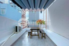 Nhà đẹp bay nhanh. khu đông đúc. giáp phú nhuận. 1 trệt 1 lầu. st. 32m2. chỉ hơn 4ty