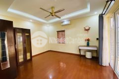 Bán nhà mặt phố hồ đắc di 50m2, mặt tiền 10m. lô góc. oto tránh, kd 11.8 tỷ