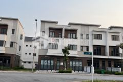 Cần bán gấp căn shophouse 120m2 mặt đường 61m kinh doanh sầm uất