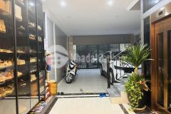 Bán nhà sổ riêng xây dựng đường ô tô rộng rãi f4 đà lạt chỉ 4,350 tỷ