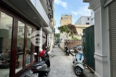 Bán nhà vũ đức thận,việt hưng 5 tầng,30m2,mt3.9m ngõ thông nhỉnh 4 tỷ