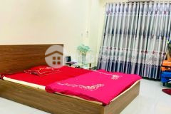 Bán nhà ngũ nhạc 5 tầng ô tô đỗ cửa vào nhà hoàng mai